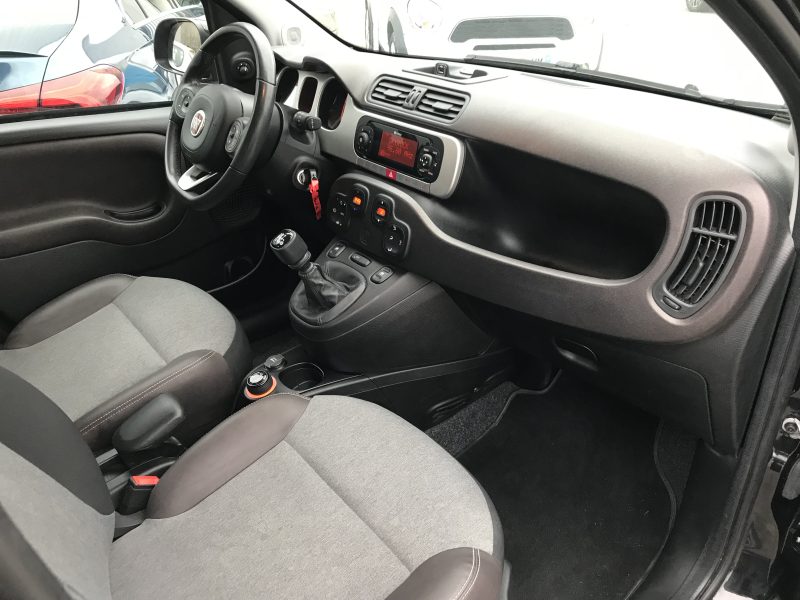 FIAT PANDA 4X4 CROSS 2019 FIAT PANDA 4X4 CROSS - 0.9 TWINAIR TURBO 85 cv S&S - GARANTIE 12 MOIS