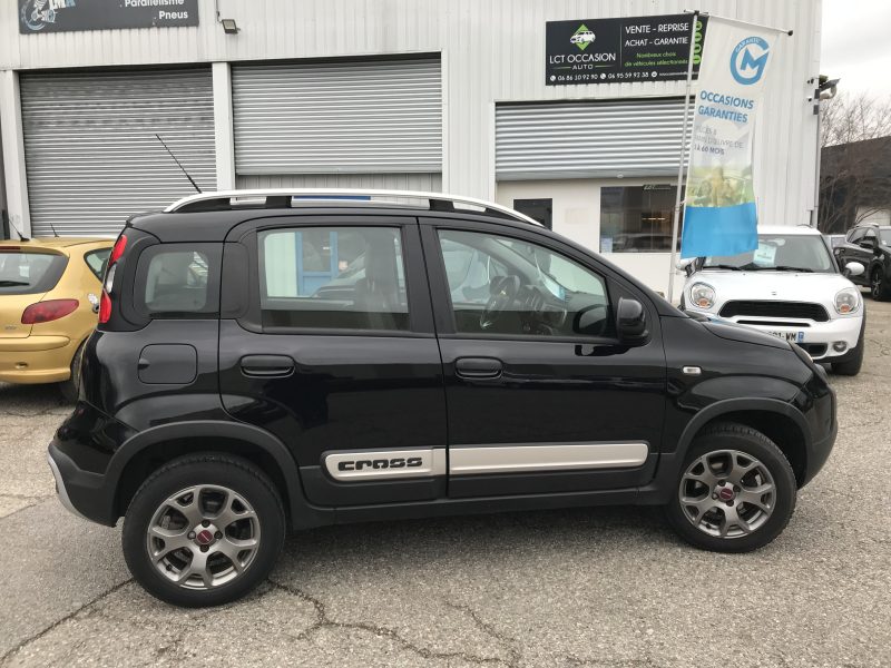 FIAT PANDA 4X4 CROSS 2019 FIAT PANDA 4X4 CROSS - 0.9 TWINAIR TURBO 85 cv S&S - GARANTIE 12 MOIS