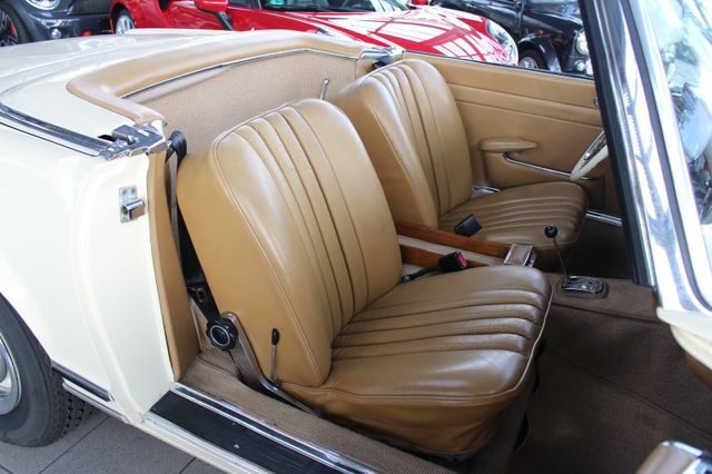 MERCEDES BENZ 250 SL PAGODE AUTOMATIQUE 1967