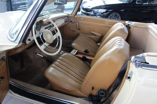 MERCEDES BENZ 250 SL PAGODE AUTOMATIQUE 1967