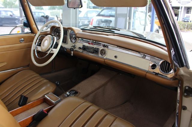 MERCEDES BENZ 250 SL PAGODE AUTOMATIQUE 1967