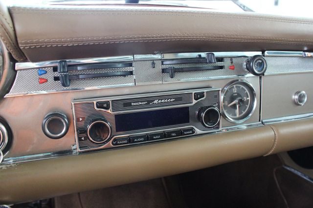 MERCEDES BENZ SL 280 PAGODE AUTOMATIQUE 1970