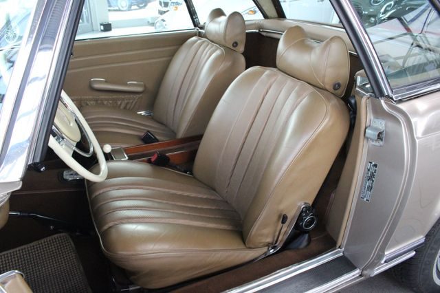 MERCEDES BENZ SL 280 PAGODE AUTOMATIQUE 1970