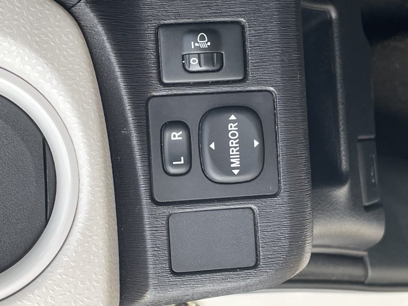 TOYOTA YARIS 1.0L VVT-I 2013 GARANTIE 12 MOIS 