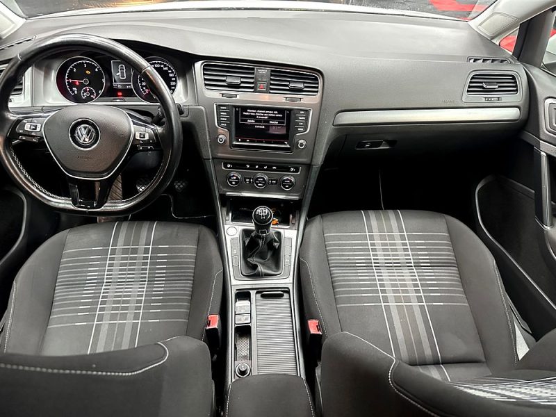 VOLKSWAGEN GOLF VII 2015