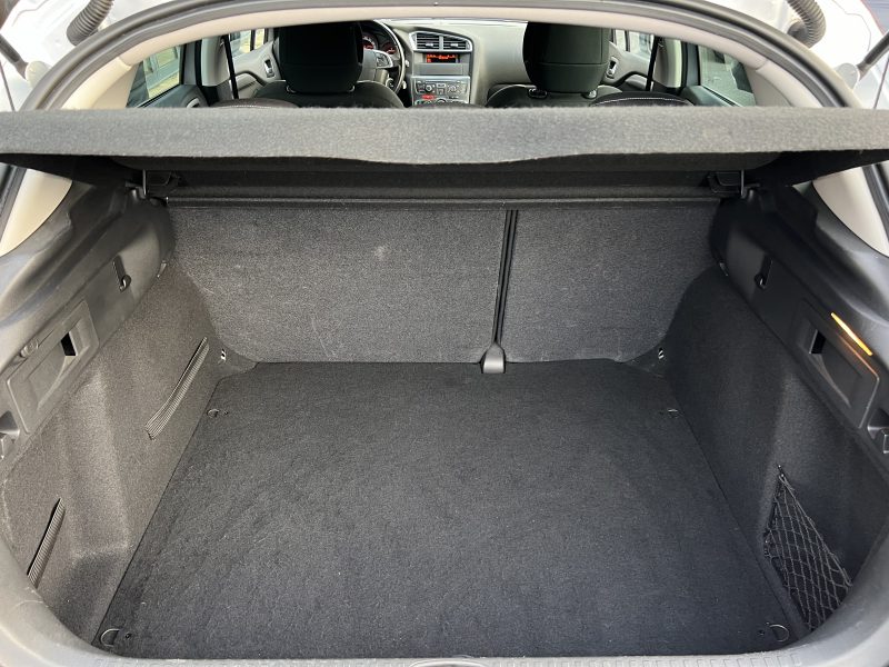 CITROEN C4 II 1.6 HDI 92 Cv BLUETOOTH / REGULATEUR LIMITEUR CRIT AIR 2 - GARANTIE 1 AN