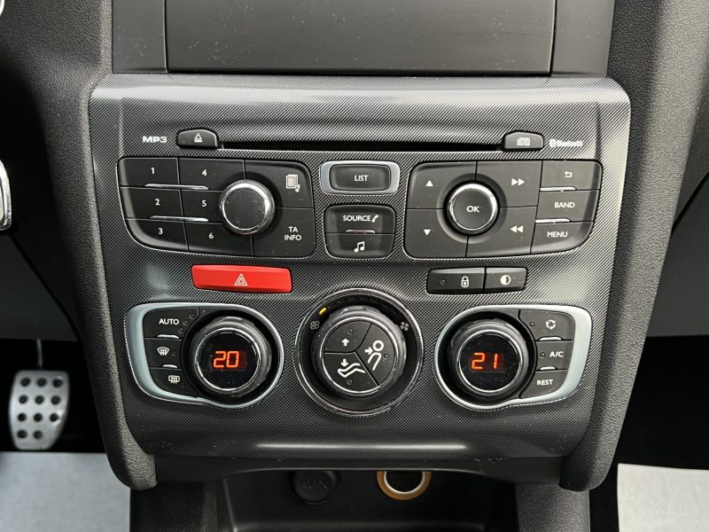 CITROEN C4 II 1.6 HDI 92 Cv BLUETOOTH / REGULATEUR LIMITEUR CRIT AIR 2 - GARANTIE 1 AN