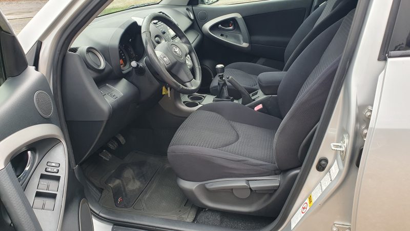 TOYOTA RAV 4 III 2.2 D-CAT 4WD 177ch CLEAN POWER