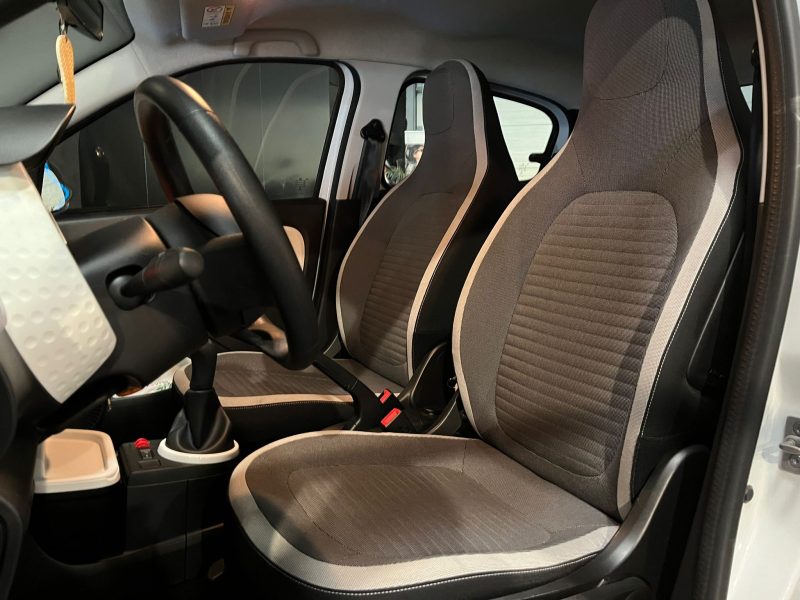 1.0 SCe 71 cv LIMITED / REGULATEUR / BLUETOOTH