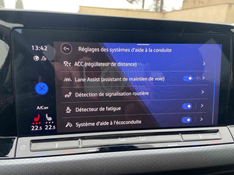 VOLKSWAGEN GOLF VIII 2.0 TDI 116 ACTIVE + OPTIONS