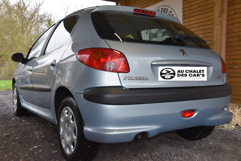 PEUGEOT 206 BVA 1.4 75 CH 5P