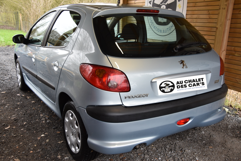PEUGEOT 206 BVA 1.4 75 CH 5P