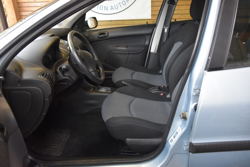 PEUGEOT 206 BVA 1.4 75 CH 5P