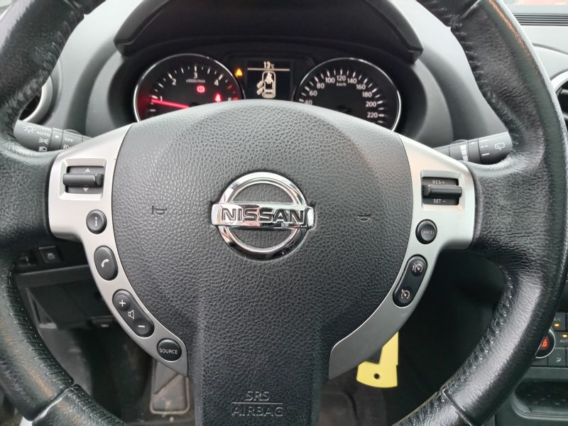 NISSAN QASHQAI  2011
