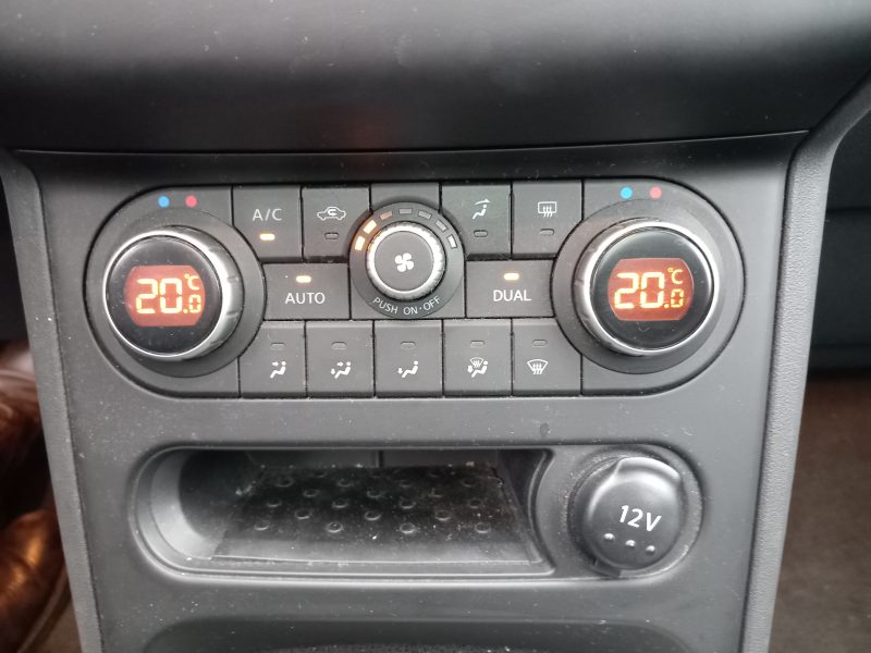 NISSAN QASHQAI  2011