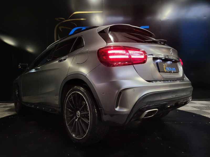 MERCEDES CLASSE GLA 250 4-MATIC 211cv 7G-DCT FASCINATION PACK AMG / PACK BLACK / GRIS MAGNO DESIGNO 