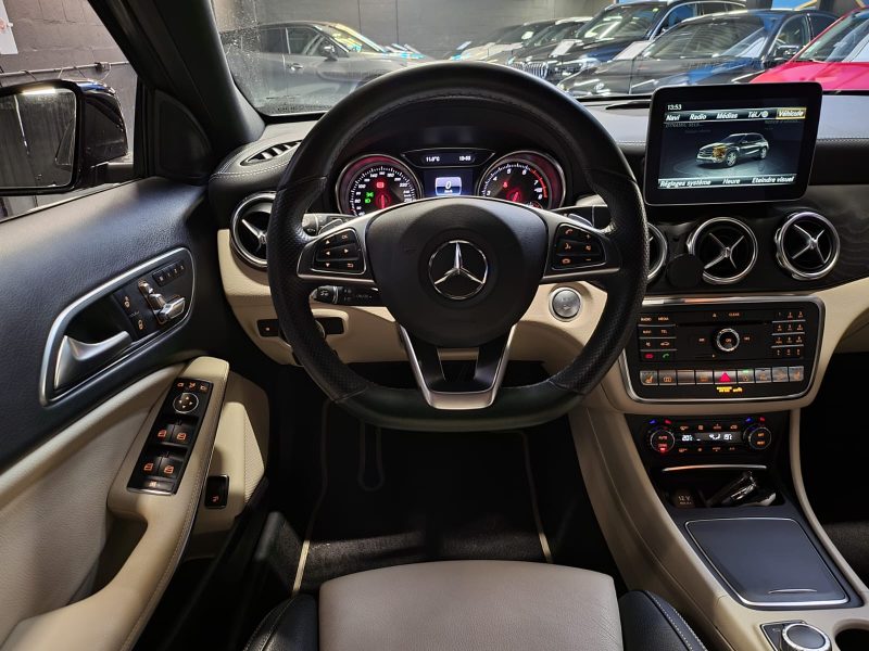 MERCEDES CLASSE GLA 250 4-MATIC 211cv 7G-DCT FASCINATION PACK AMG / PACK BLACK / GRIS MAGNO DESIGNO 