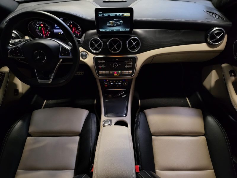 MERCEDES CLASSE GLA 250 4-MATIC 211cv 7G-DCT FASCINATION PACK AMG / PACK BLACK / GRIS MAGNO DESIGNO 