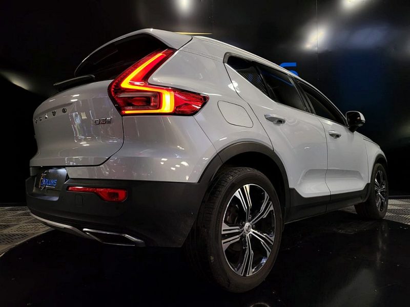 VOLVO XC40 D3 150cv GEARTRONIC8 INSCRIPTION LUXE / 1ER MAIN / SUIVI VOLVO / TOIT OUVRANT / CARP