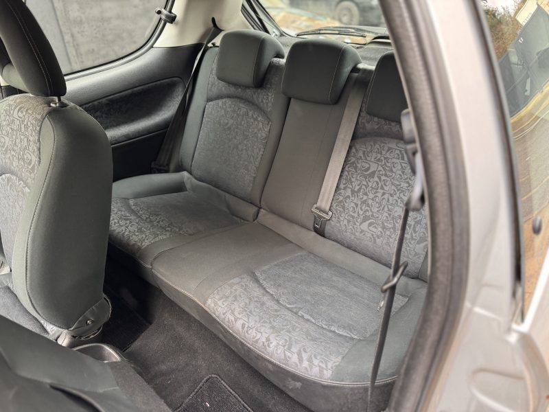 PEUGEOT 206 2005