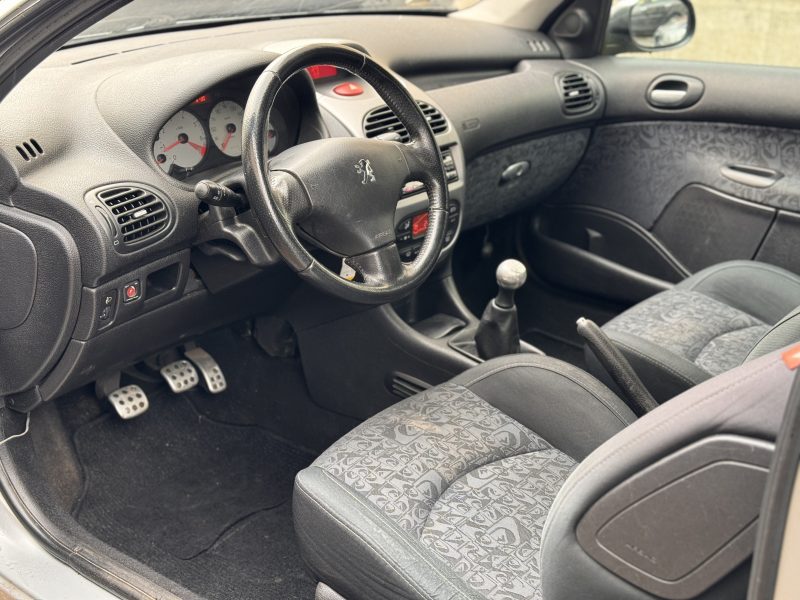 PEUGEOT 206 2005