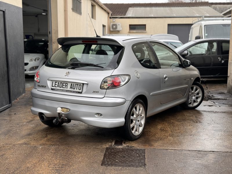 PEUGEOT 206 2005