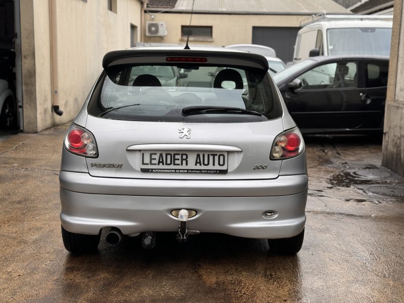 PEUGEOT 206 2005