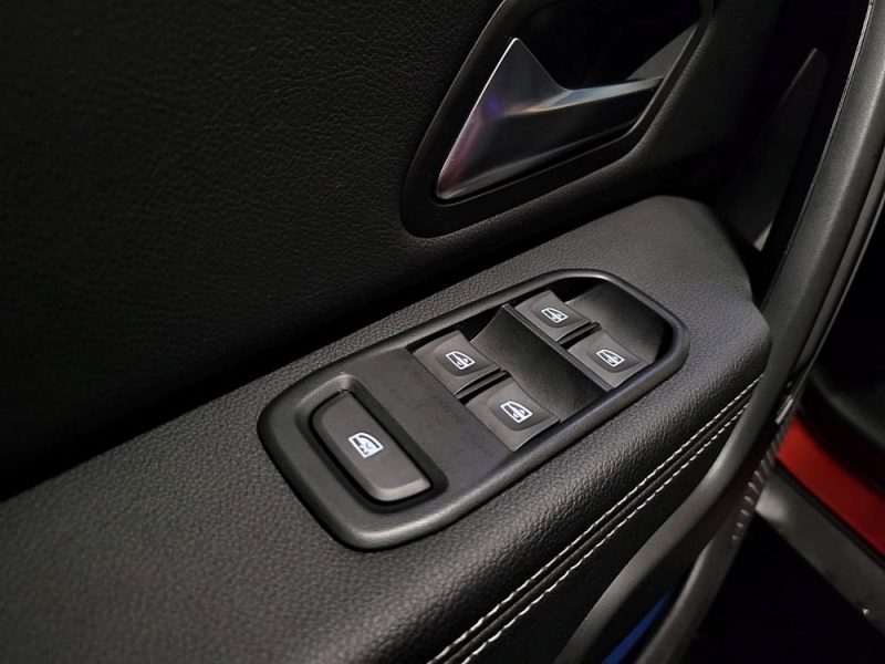 DACIA DUSTER 1.3 TCe 150cv EDC PRESTIGE / CAMERA 360 / CARPLAY SANS FIL / ATTELAGE 