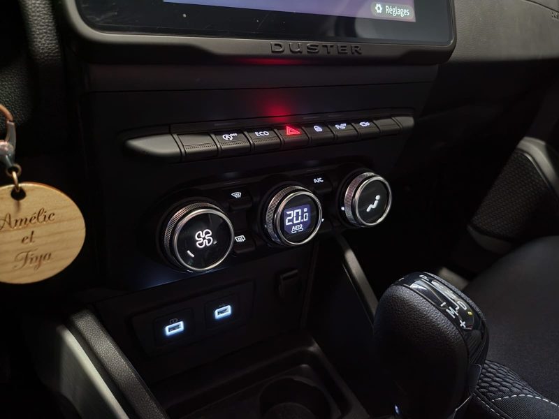 DACIA DUSTER 1.3 TCe 150cv EDC PRESTIGE / CAMERA 360 / CARPLAY SANS FIL / ATTELAGE 