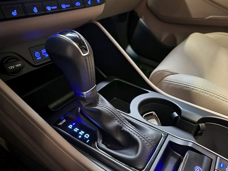 HYUNDAI TUCSON 1.7 CRDi 140cv EXECUTIVE /SIEGE+VOLANT CHAUFFANT+PARK ASSIST+TOIT OUVRANT/