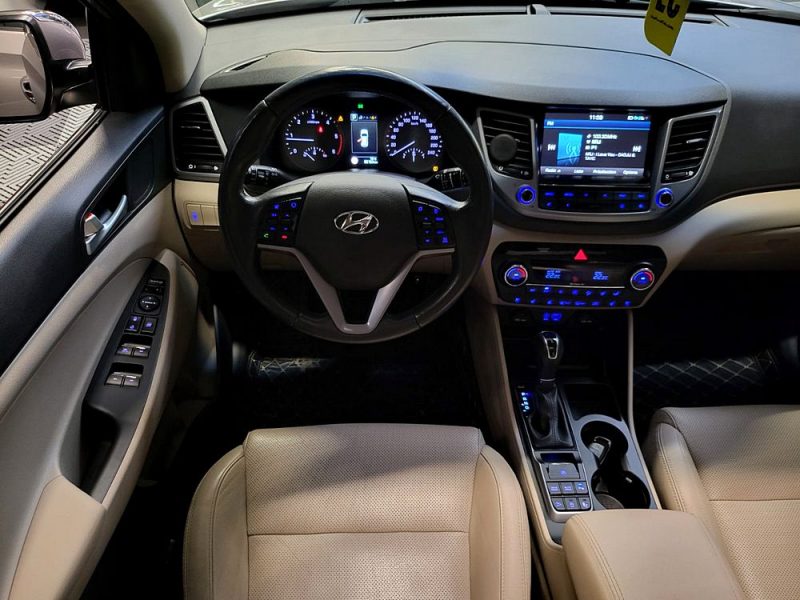 HYUNDAI TUCSON 1.7 CRDi 140cv EXECUTIVE /SIEGE+VOLANT CHAUFFANT+PARK ASSIST+TOIT OUVRANT/