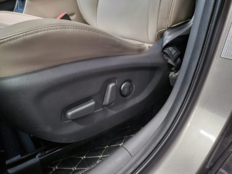 HYUNDAI TUCSON 1.7 CRDi 140cv EXECUTIVE /SIEGE+VOLANT CHAUFFANT+PARK ASSIST+TOIT OUVRANT/