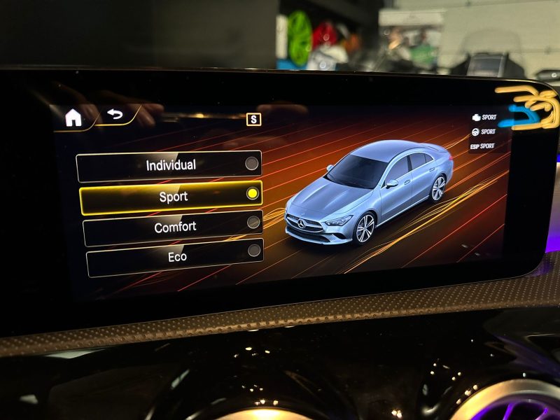 CLA 200 163cv AMG Line / Toit Ouvrant / Caméra / Siege électrique / Lumieres d'ambianc