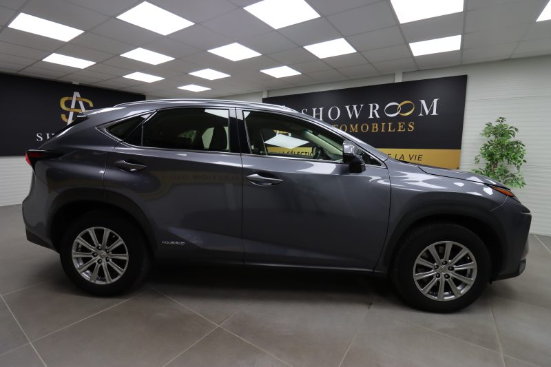 LEXUS NX300H 2016