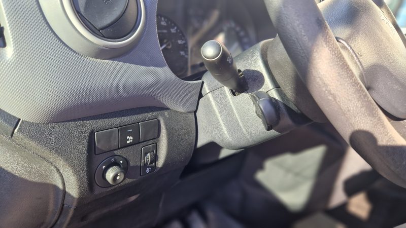 PEUGEOT PARTNER  2013