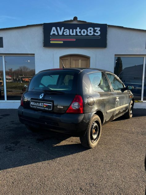 RENAULT CLIO B 2002