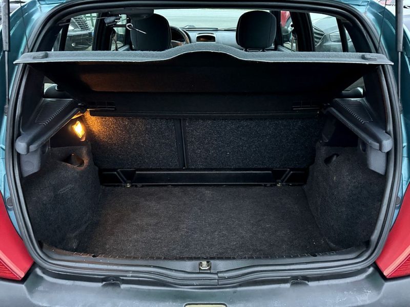 RENAULT CLIO II 2003