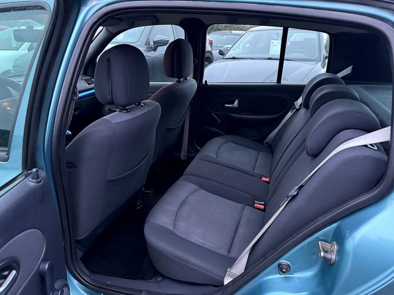 RENAULT CLIO II 2003