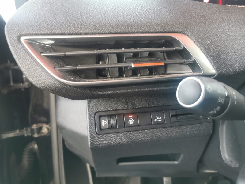 PEUGEOT 3008 SUV II 1,5HDI 130CH ALLURE 2020