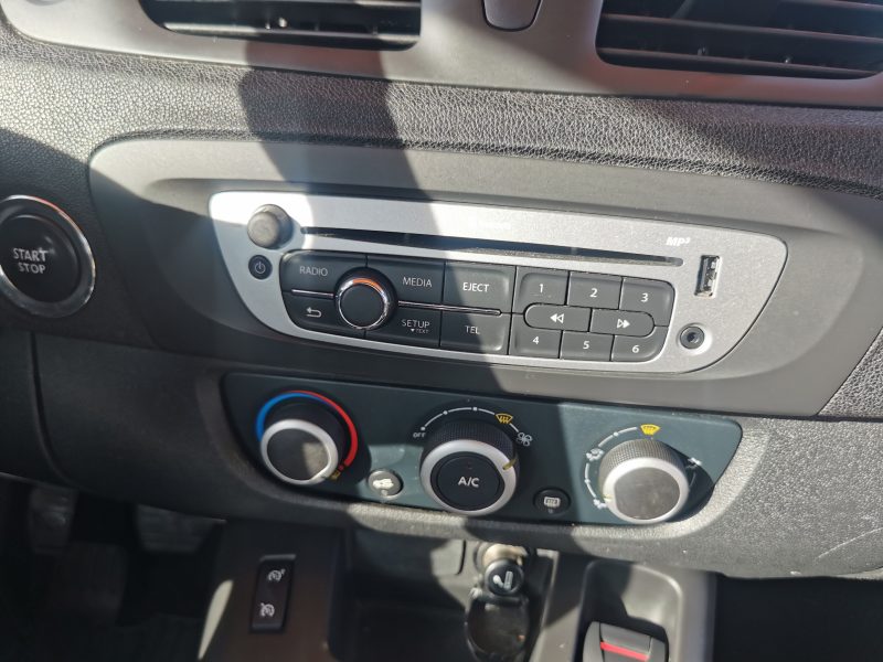 RENAULT SCÉNIC III 1,2TCE 110CH AUTHENTIQUE 2015