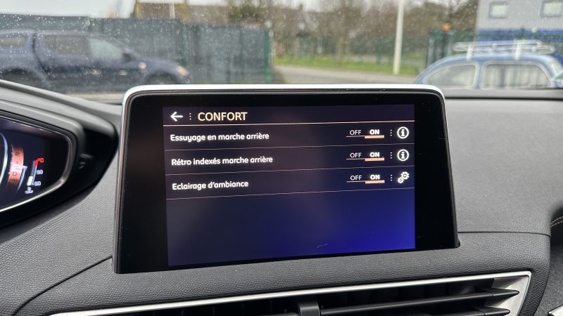 PEUGEOT 3008 GT LINE