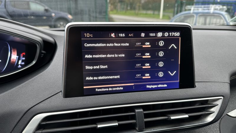 PEUGEOT 3008 GT LINE