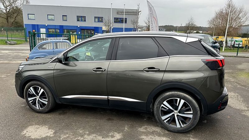 PEUGEOT 3008 GT LINE