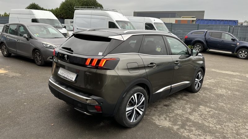 PEUGEOT 3008 GT LINE