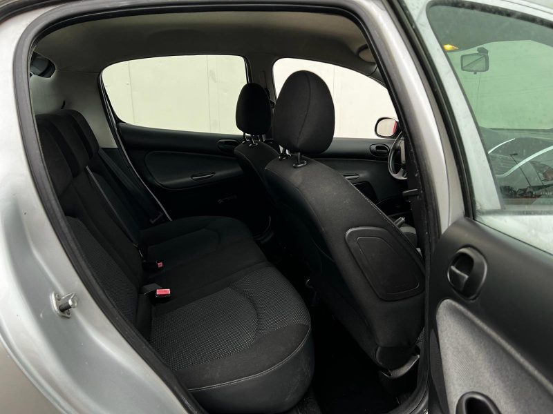 PEUGEOT 206+ 2009