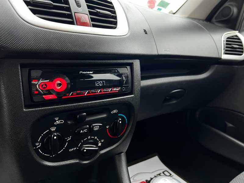 PEUGEOT 206+ 2009