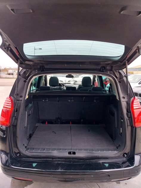 PEUGEOT 5008 1.6 HDi 115 Allure 7 places