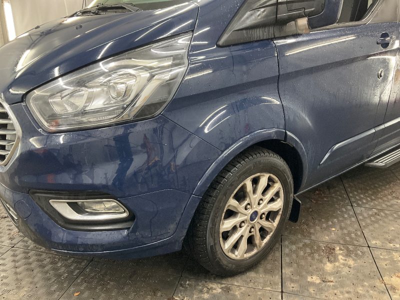 Ford Tourneo Custom 2.0 EcoBlue 320 L2 Tourneo Titanium