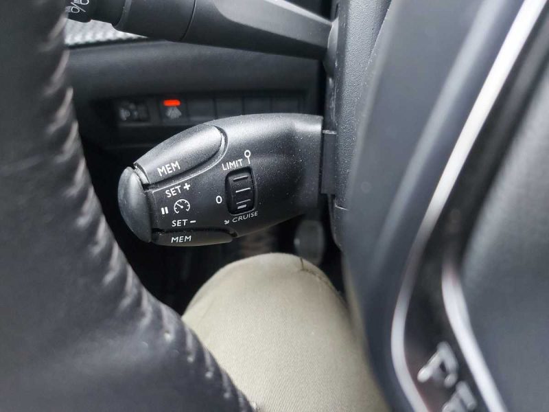 Peugeot  208  2022