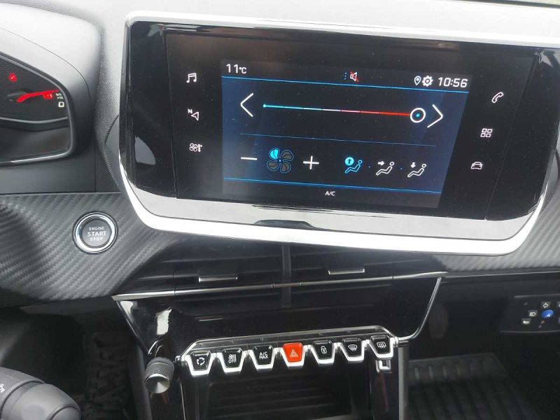 Peugeot  208  2022